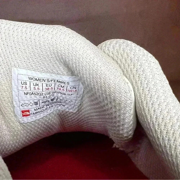 NWOT The North Face Vectiv Taraval Hiking Shoes - Picture 7 of 8